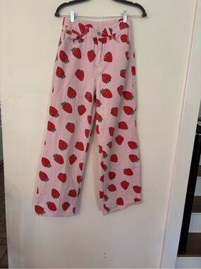 SHEIN Pink Strawberry Embroidered Cap